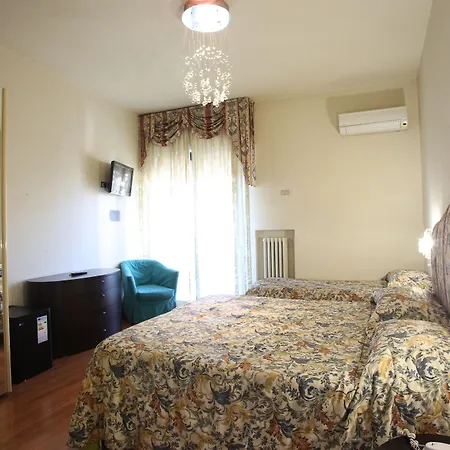 Hotel Nuovo Savi 3*